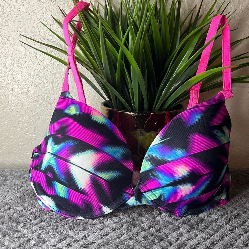 PINK Victoria’s Secret Wear Everywhere Demi Bra 32C